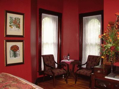 Whiskey Mansion Bed & Breakfast Saint Joseph Oda fotoğraf
