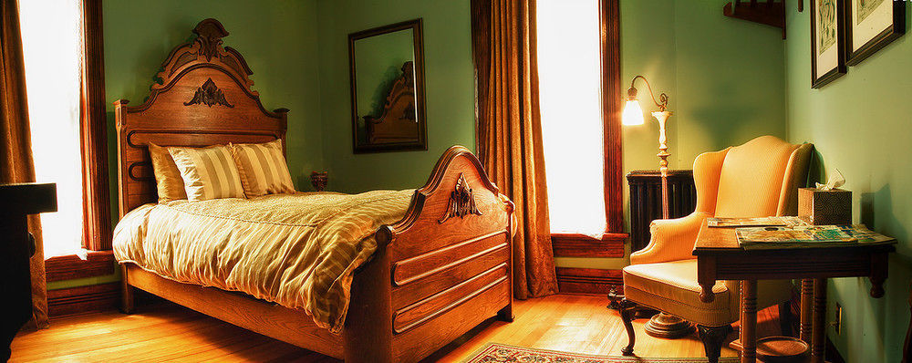Whiskey Mansion Bed & Breakfast Saint Joseph Dış mekan fotoğraf